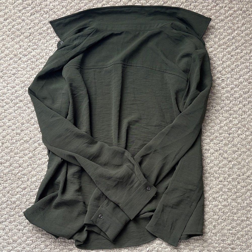 Timing Olive Button-Up Shirt - Picture 5 of 6